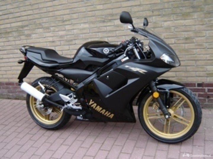 Yamaha TZR 50 matzwart